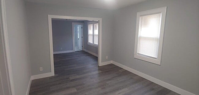 Foto del edificio - 5807 W Park Hill Ave