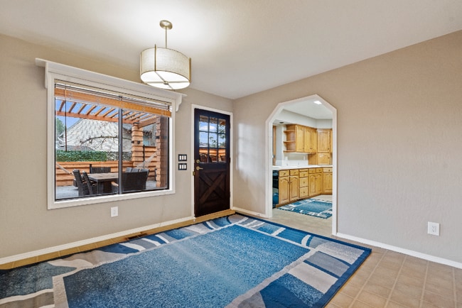 Building Photo - 765 Meaghan Pl