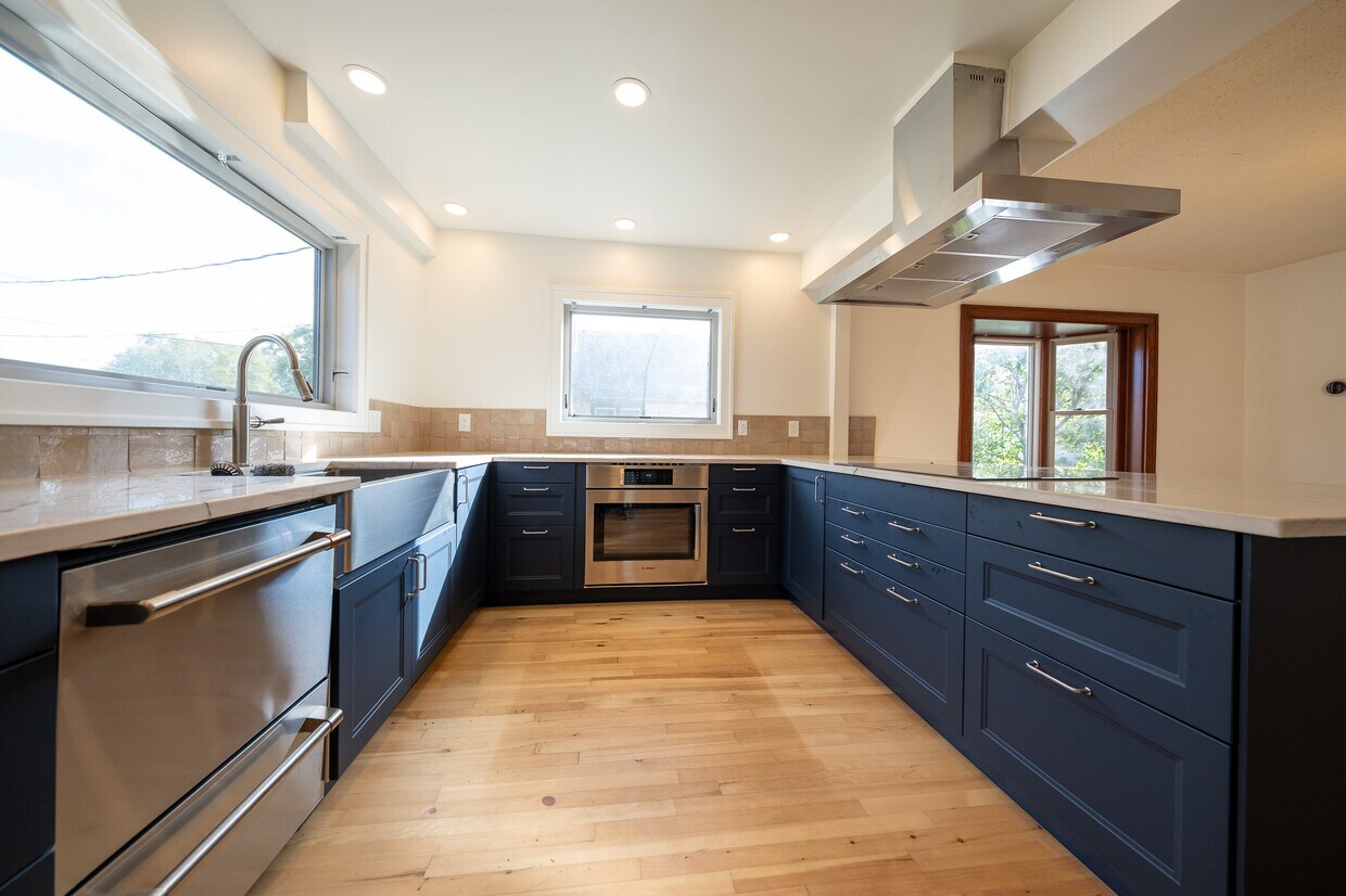 Foto principal - 4958 N Morgan Ave