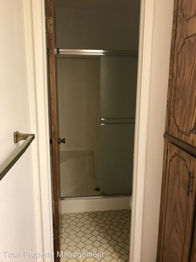 Foto del edificio - 2 br, 2 bath House - 1918 E Harold Ave.