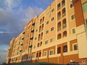 Building Photo - 2280 SW 32nd Ave