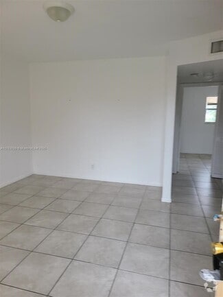 Building Photo - 101 NE 41st St
