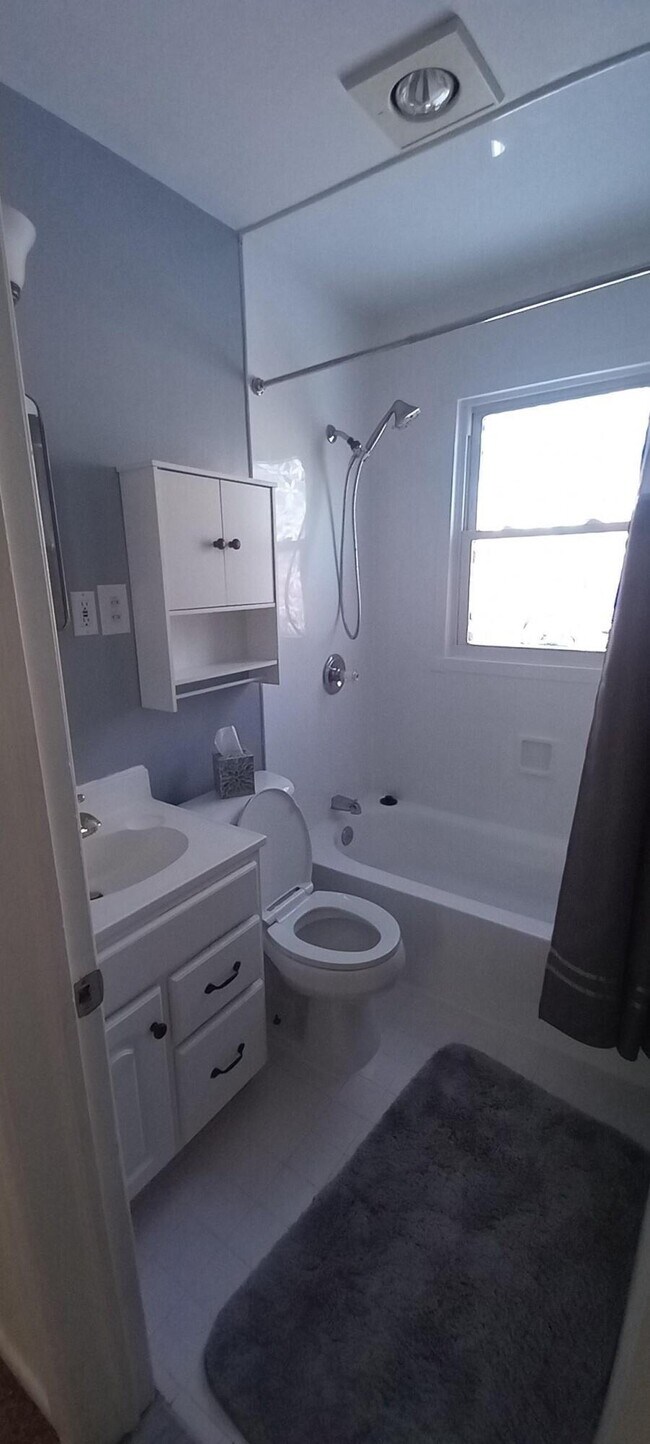 Foto del edificio - 17805 Roseville Blvd