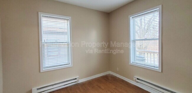 Foto del edificio - 839 N Broadway St