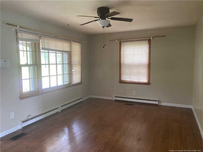 Building Photo - 283 Channing Dr