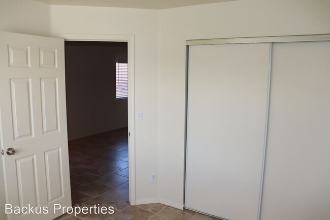 Foto del edificio - 4 br, 2 bath House - 1266 Camarillo Ct.