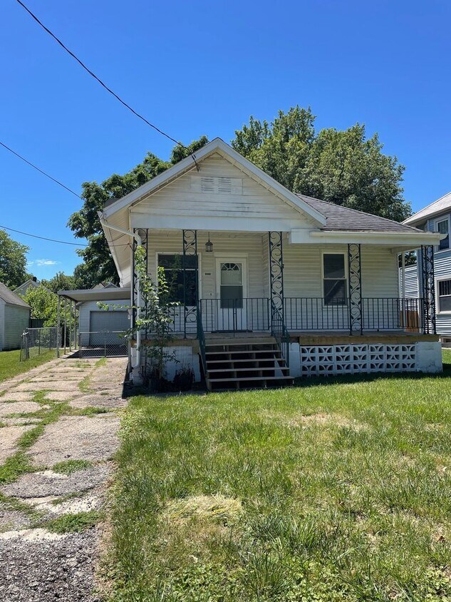 Primary Photo - Great Home in West Peoria