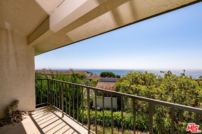 Foto del edificio - 6789 Shearwater Ln