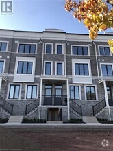 Building Photo - 383 Dundas St E