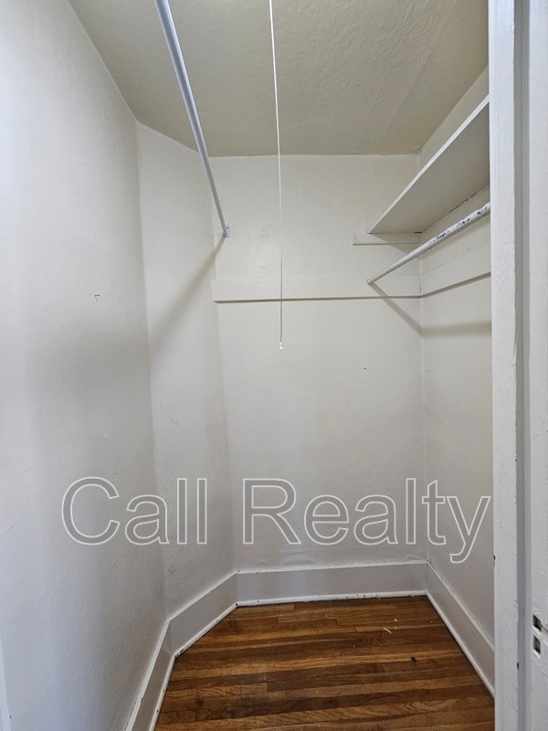 Building Photo - 1028 E Mission Ave