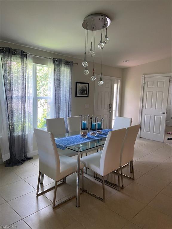 Foto del edificio - 8691 Genova Ct