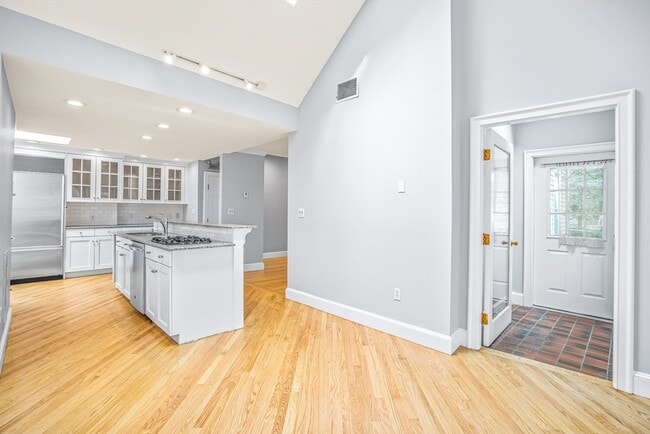 Foto del edificio - 11 Elmwood Ave