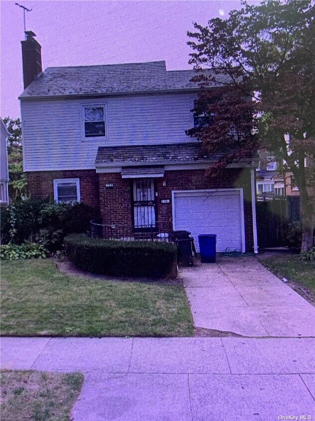 73467192 192nd St, Queens, NY 11366 House Rental in Queens, NY