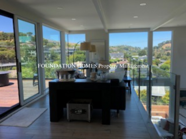 Building Photo - Modern Contemporary home! - POOL - FIRE PI...