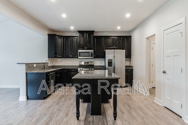 Building Photo - 207 Welcombe St