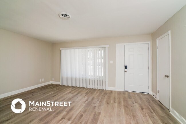 Building Photo - 9708 El Prado St