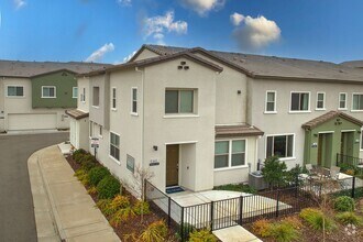 Building Photo - 5691 Whimsical Ln