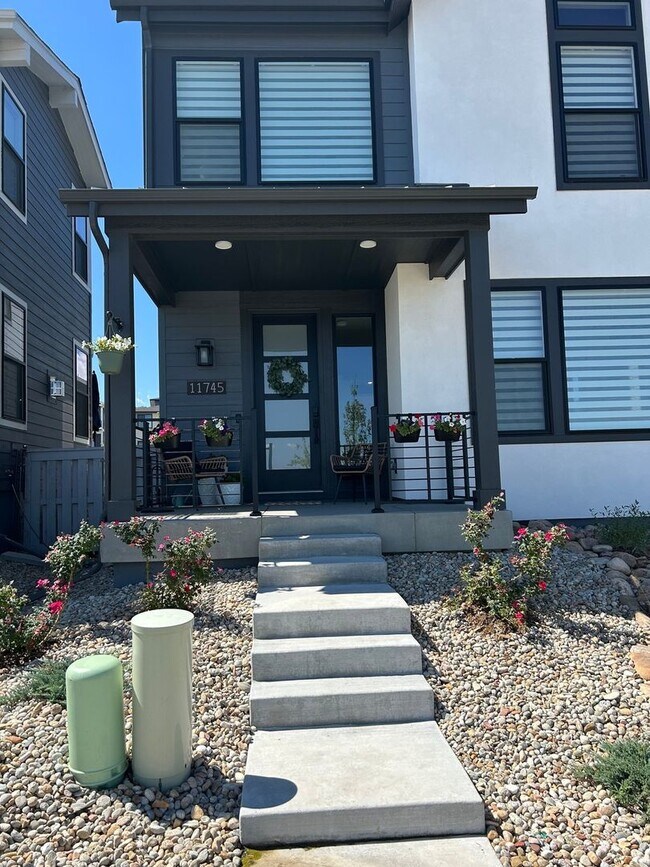 Building Photo - Modern 3-Bedroom Home in The Lyric at Ridg...