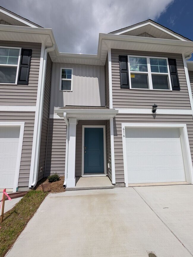 Foto del edificio - Brand-New 3BR Townhome in Conway – Long Term Rental, South Carolina