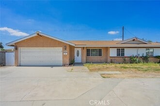 Building Photo - 3521 1/4-3524 Cogswell Rd