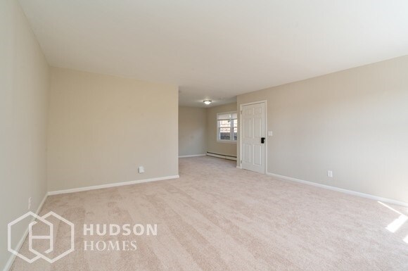 Foto del edificio - NOW AVAILABLE! - 130 132 JUDY DR Unit 2, W...