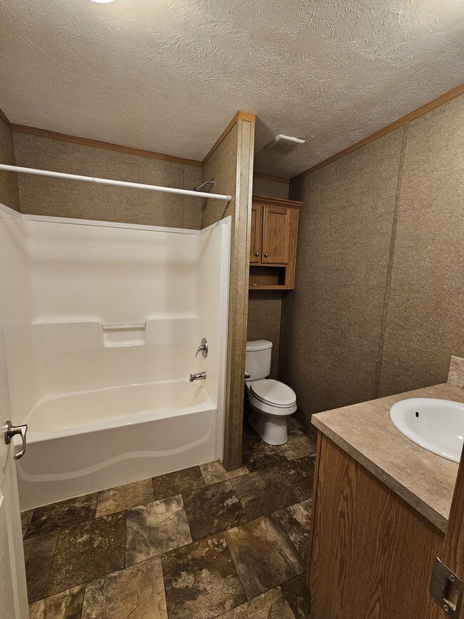 Building Photo - 50 Noble Ln