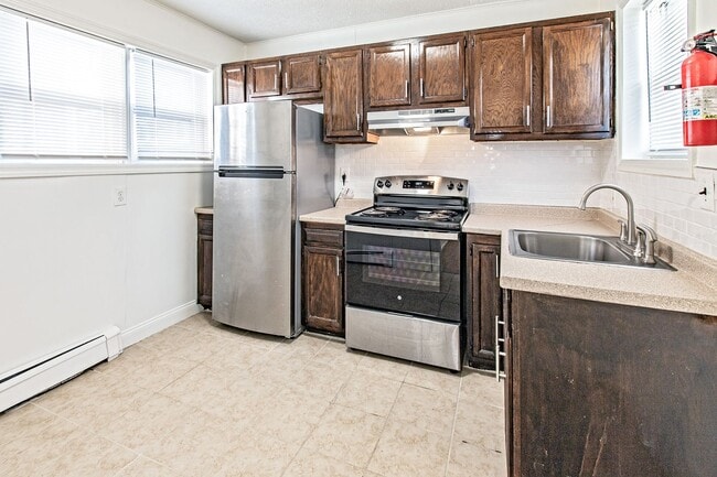 Building Photo - 1 bedroom, 1 bath - first floor living on a corner property