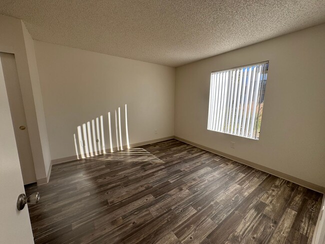 Building Photo - Welcome Home to La Casa Balboa +55 Communi...
