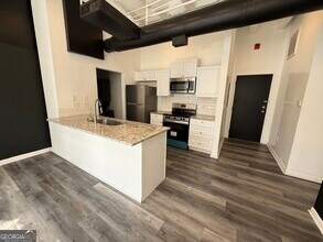 Building Photo - 32 Peachtree St NW