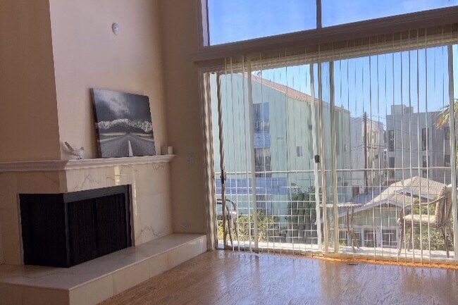 Living room balcony - 20 Ironsides St