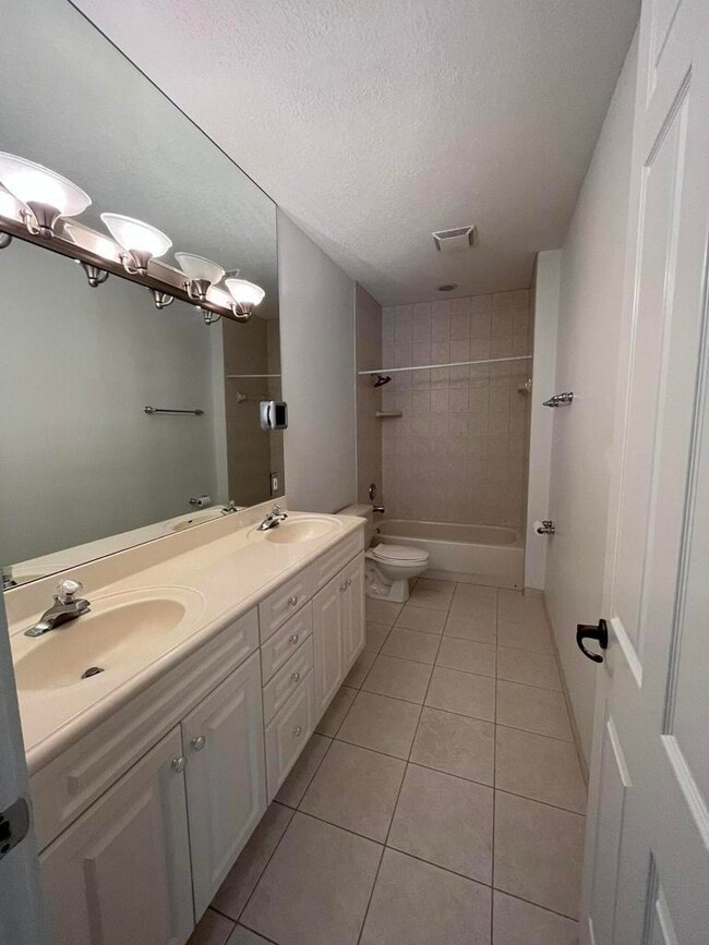 Building Photo - Northwest 47th Drive, Coral Springs, FL 33067 - 6 BR 5 BA single-family home