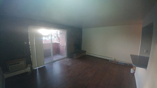 Building Photo - 1270 N Marion St