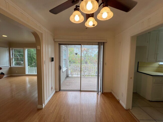 Foto del edificio - 3869 Ridge Rd