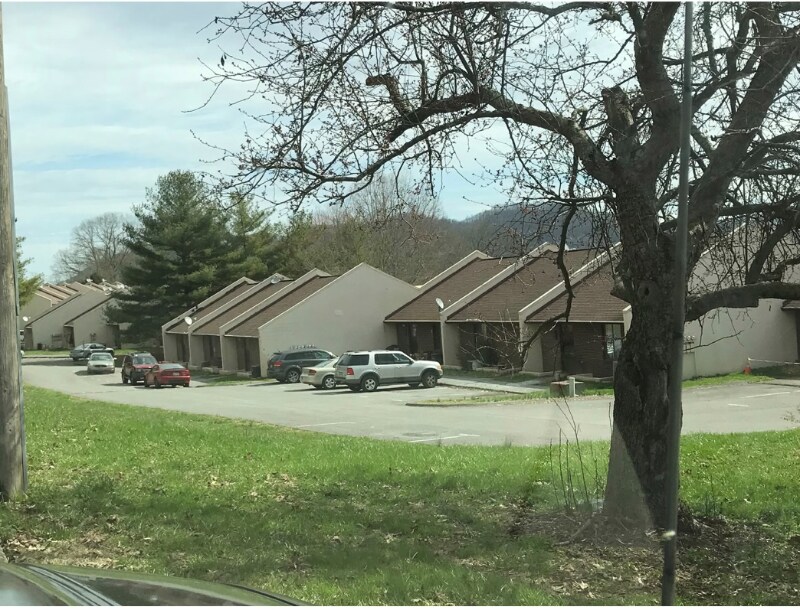 339 McVey Rd Unit 201, Tazewell, TN 37879 Room for Rent in Tazewell