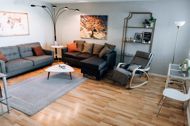 Foto del edificio - 1702 W Tuckey Ln