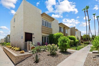 Building Photo - 4630 N 68th St