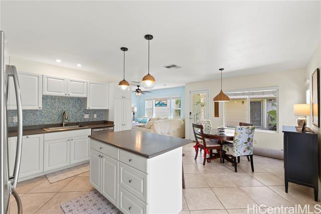 Building Photo - 91-1283-1283 Kaileolea Dr
