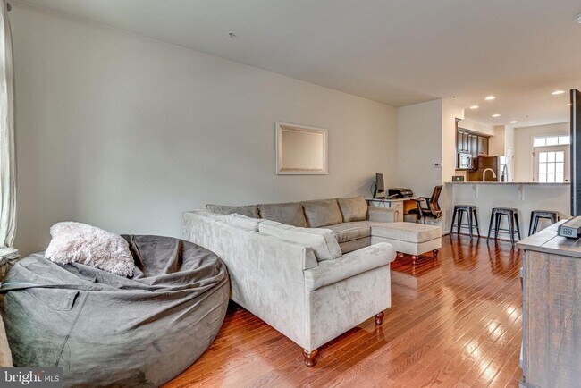 Foto del edificio - 7246 Winding Hills Dr