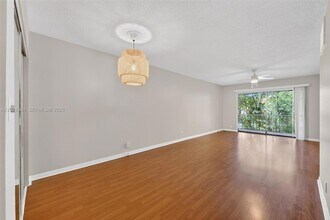 Building Photo - 3119 Oakland Shores Dr