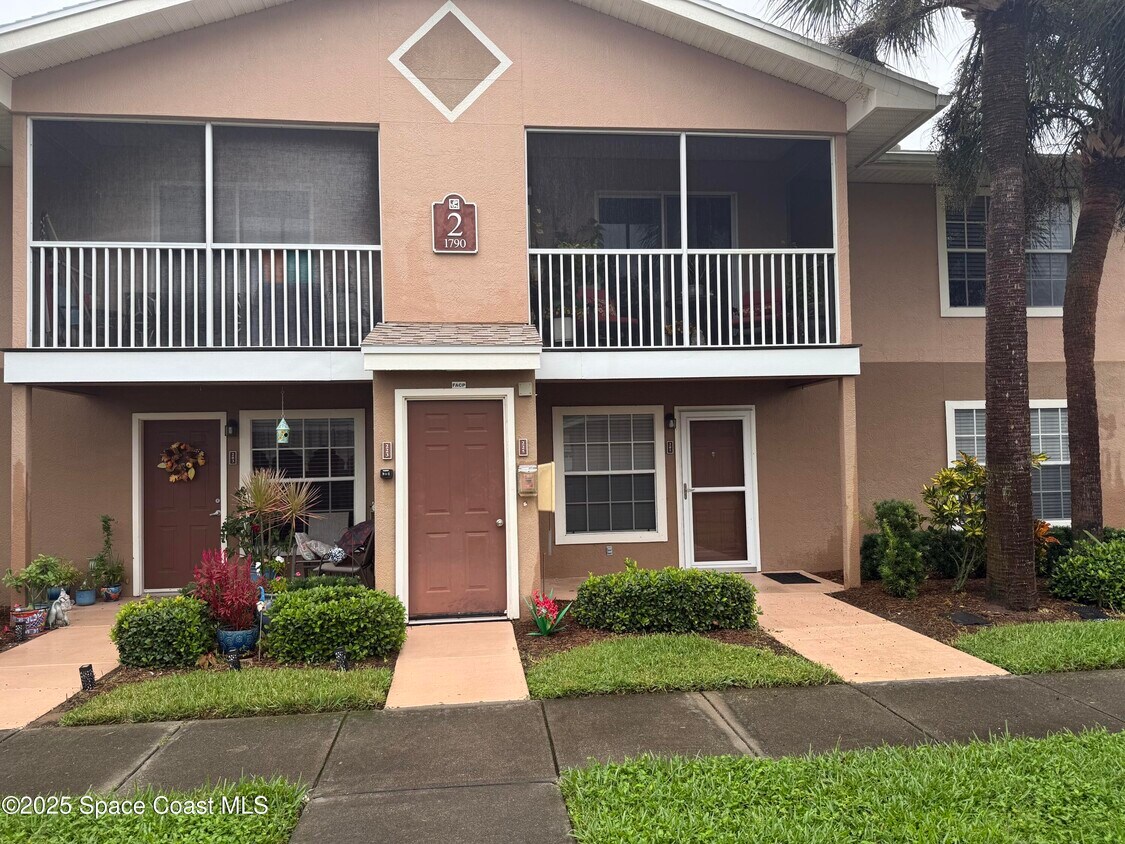 Foto principal - 1790 Rocky Wood Cir