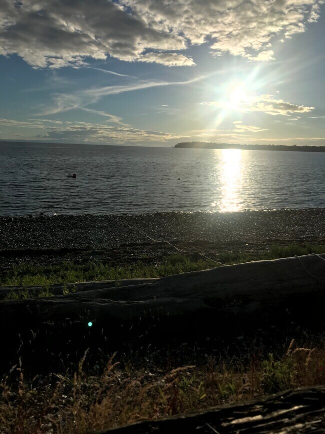 Foto del edificio - 7714 Birch Bay Dr