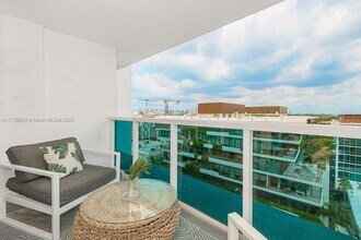 Building Photo - 2301 Collins Ave
