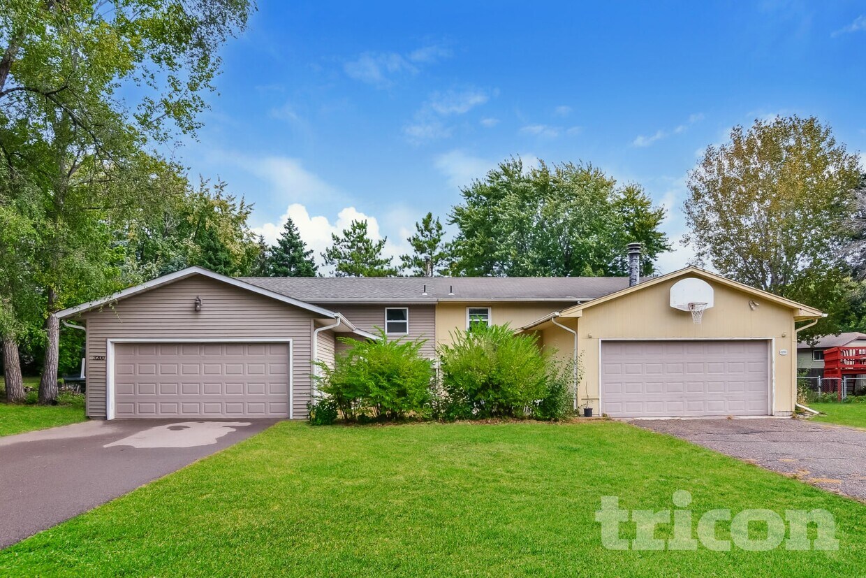 Primary Photo - 3200 Jurdy Ct S