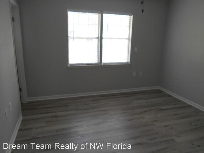 Foto del edificio - 3 br, 2 bath House - 806 Meadow Lane