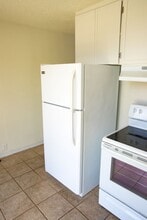 Building Photo - 936 Lehua Ave