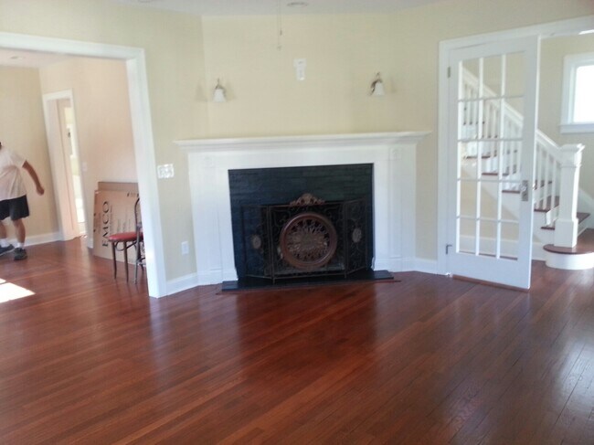 Foto del edificio - 356 Townsend Ave