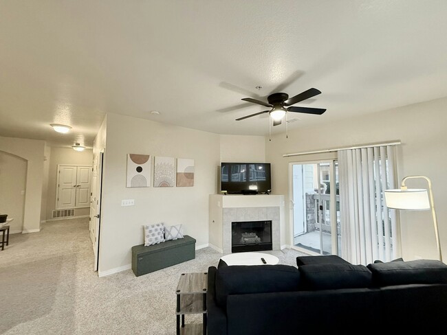 Building Photo - 9434 Ashbury Cir