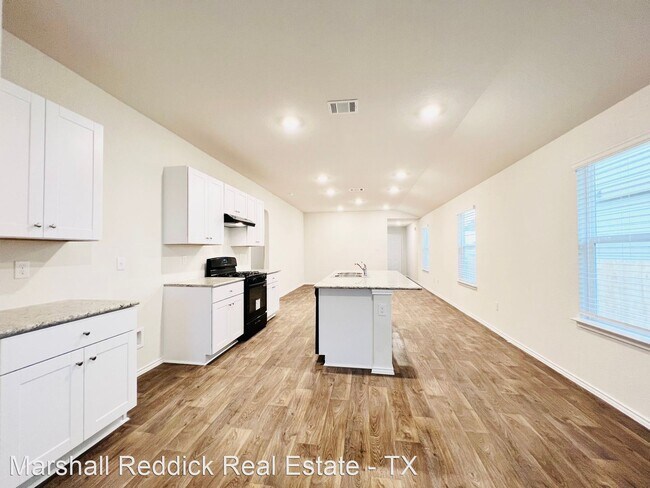 Building Photo - 3 br, 2 bath House - 12141 Pease Riv 12141...