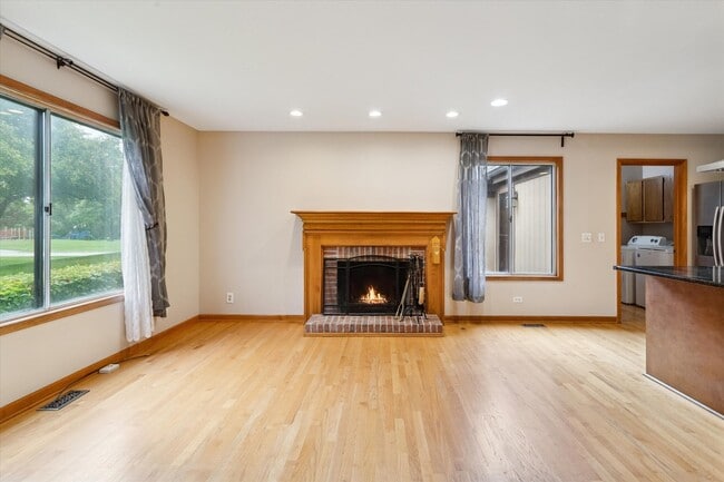 Foto del edificio - 1410 Fairfax Ln