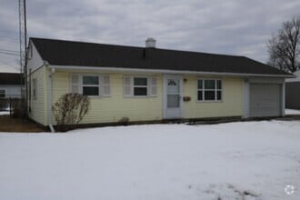 Building Photo - 158 Windsor Cir